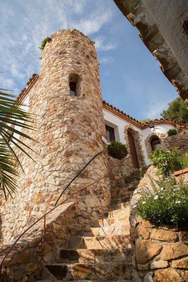- Don Juan Tossa Hotel *
