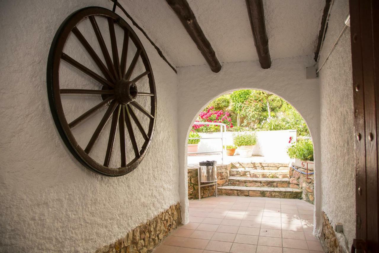 - Don Juan Tossa Hotel
